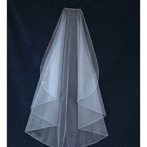 JL Johnson Bridals Veil GOT WRONG COLOR NEVER WORN